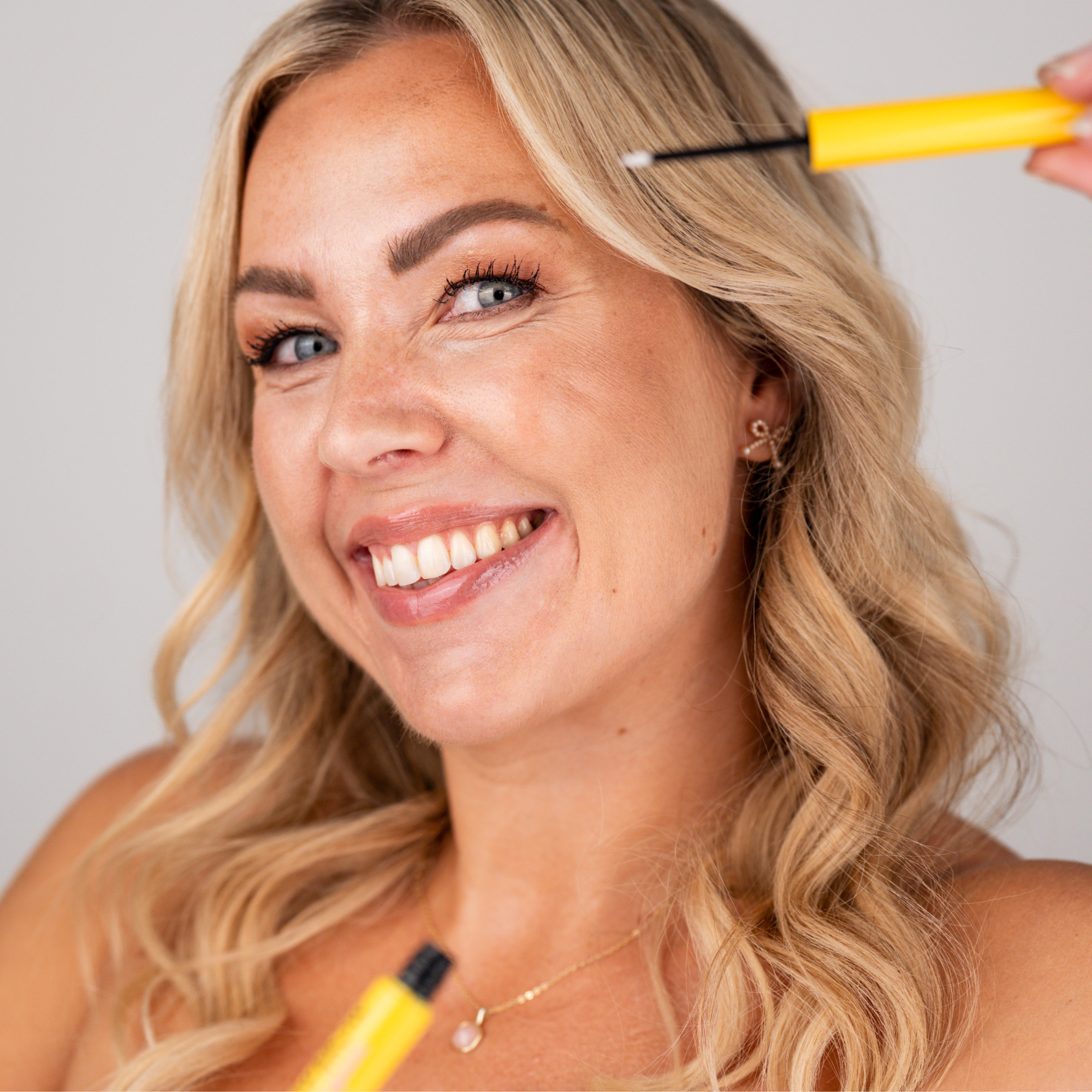 Best lash serum without prostaglandins – what should you choose?